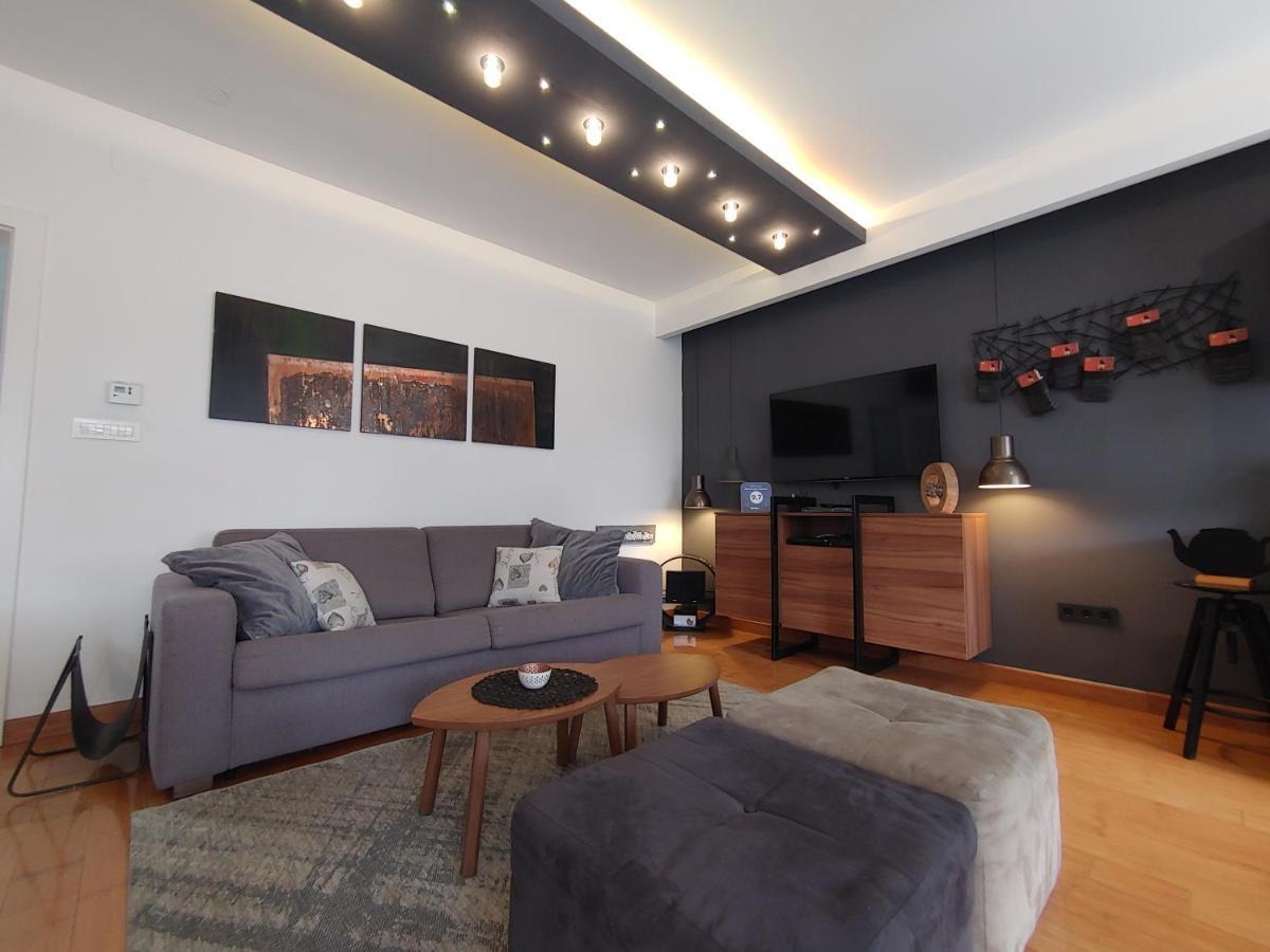 Zagreb Lodge Apartment Buitenkant foto